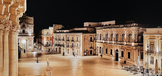 piazza duomo siracusa piazza del duomo in ortigia